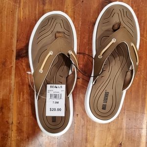 NWT REEF LEGENDS SANDALS SZ 7 WOMEN